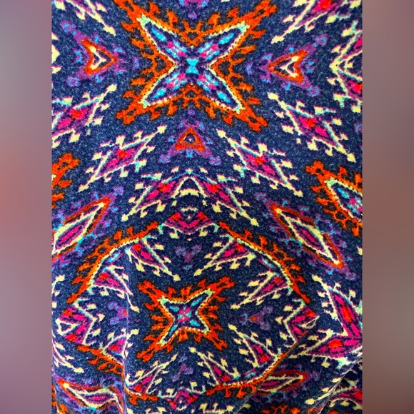 Xhilaration-Women’s Sleeveless Colorful Printed Romper-LARGE - Picture 6 of 6